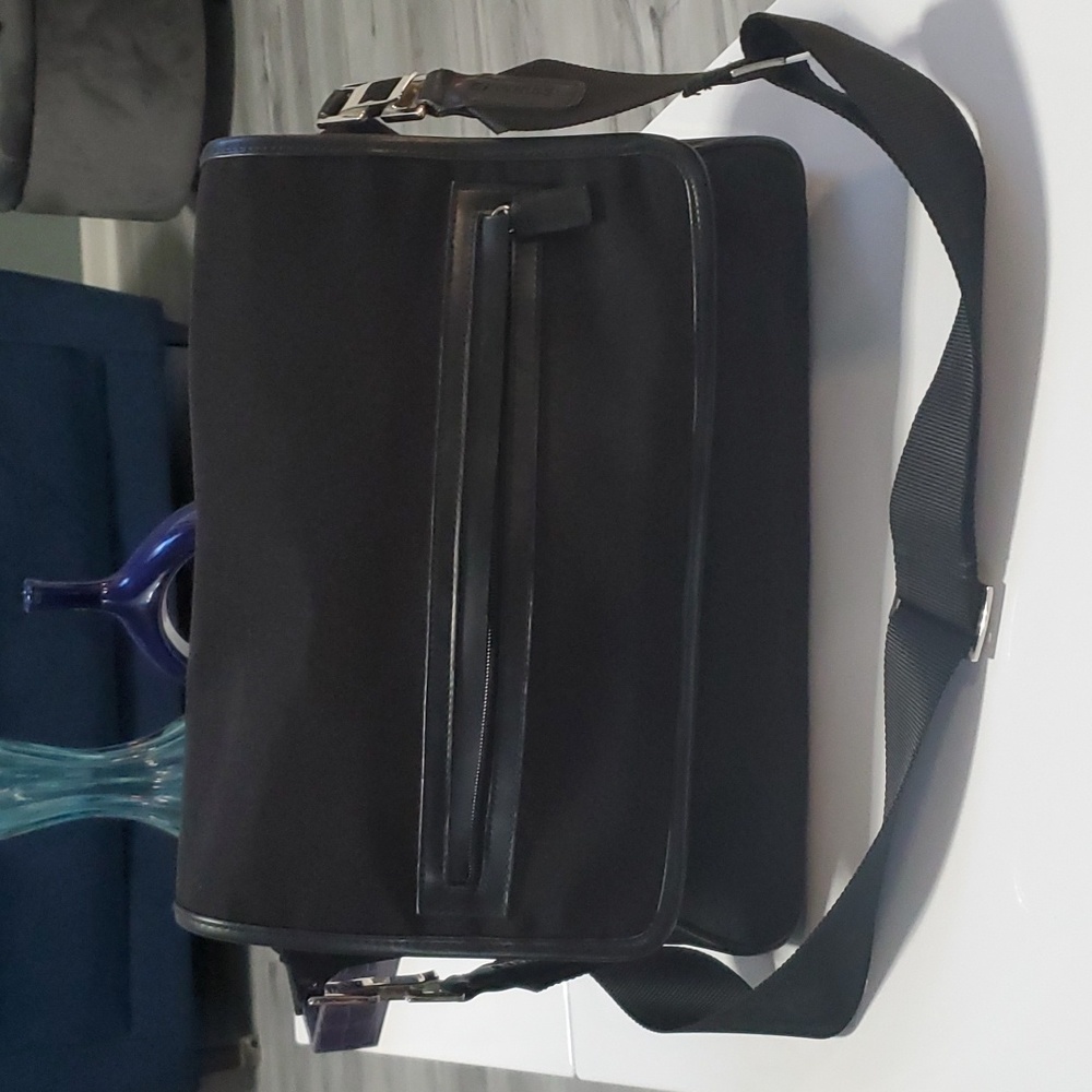 EXPRESS MESSENGER BAG